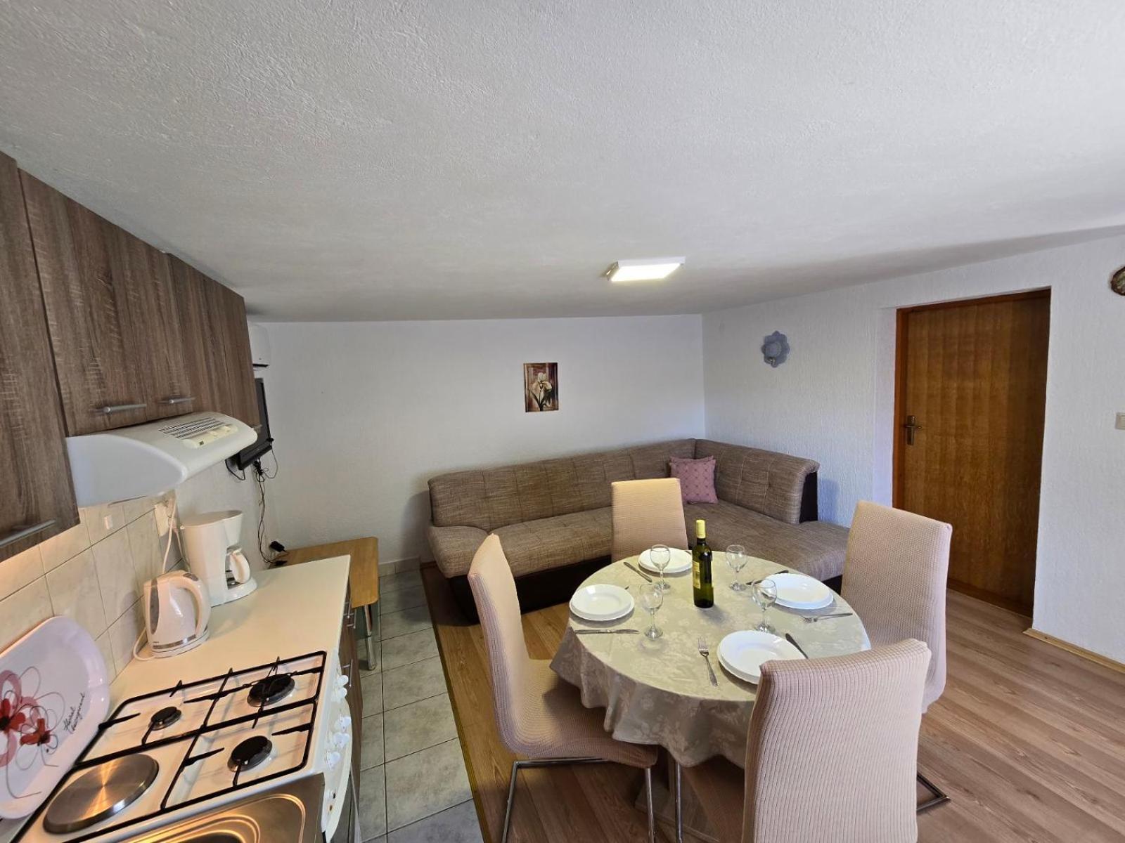 Polje  Apartments Ljubica מראה חיצוני תמונה